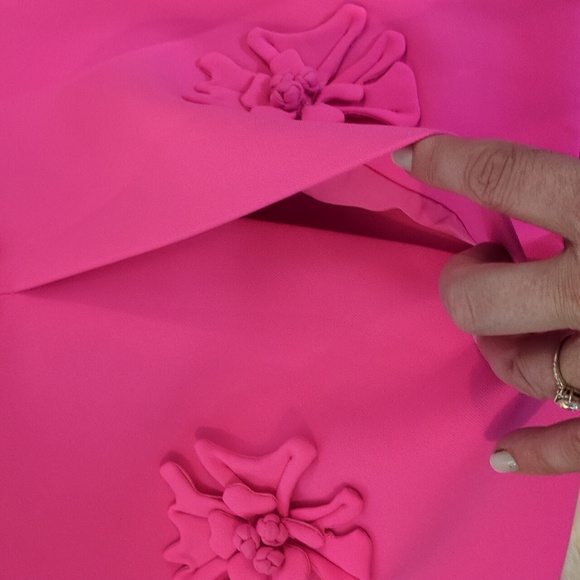 Pink Floral Embellished Blazer with Tailored Silhouette - Picture 8 of 12